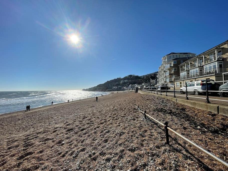 Top Deck - Fresh, Stylish Seaside Apartment Ventnor Exterior foto