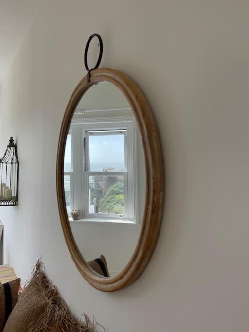 Top Deck - Fresh, Stylish Seaside Apartment Ventnor Exterior foto